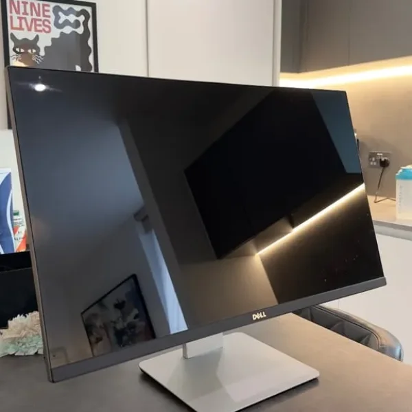 Display Monitor Screen Dell S2715H (2016)
