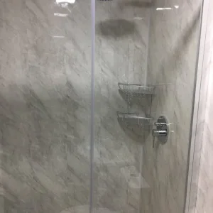 Large studio in friar street Reading TC next to station and oracle - Image 6