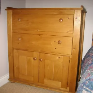 Solid pine cupboard with baby change top - Image 2