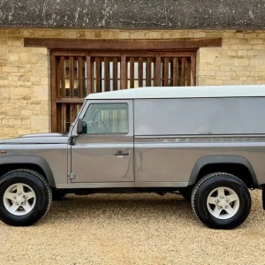 2014 Land Rover Defender Hard Top TDCi [2.2] PANEL VAN Diesel Manual - Image 2