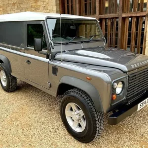 2014 Land Rover Defender Hard Top TDCi [2.2] PANEL VAN Diesel Manual - Image 3