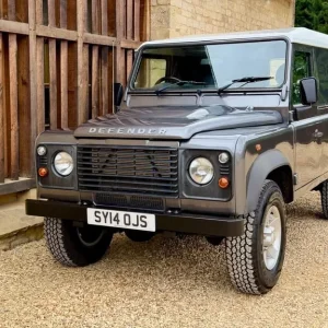 2014 Land Rover Defender Hard Top TDCi [2.2] PANEL VAN Diesel Manual - Image 5