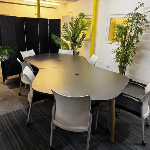 Sedus Mastermind Office Meeting Conference Boardroom table seats 6 - 8