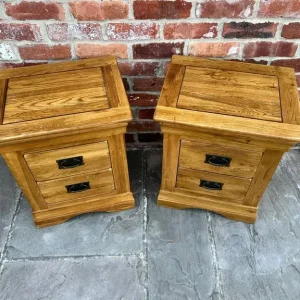 Pair of Solid Oak Bedside Tables - Excellent Condition - Image 3