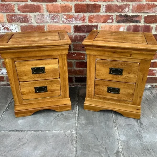 Pair of Solid Oak Bedside Tables - Excellent Condition