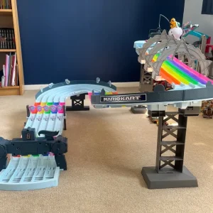 Hotwheels MarioKart Rainbow Road track - Image 3