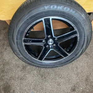 Wheel and tyre - Image 2