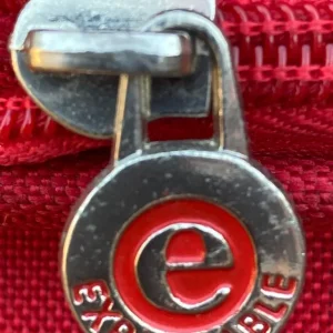 Two Suitcases ONLY £1 THE PAIR - Image 5