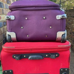 Two Suitcases ONLY £1 THE PAIR - Image 7
