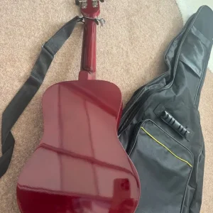 Kids guitar - Image 3