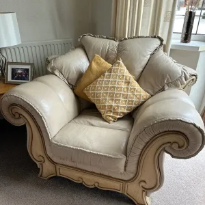 FREE 3 Piece Sofa Suite - Image 2