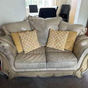 FREE 3 Piece Sofa Suite - Image 5