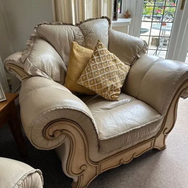FREE 3 Piece Sofa Suite