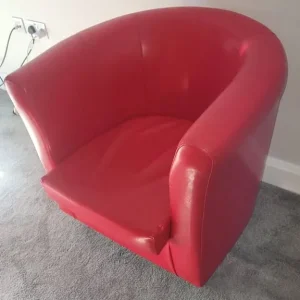 Red armchair - Image 2