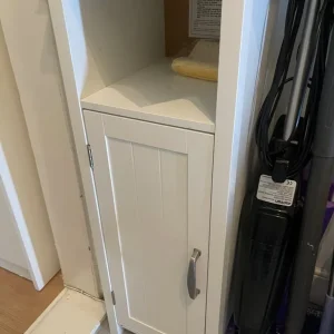 bathroom cabinet - easy to store
