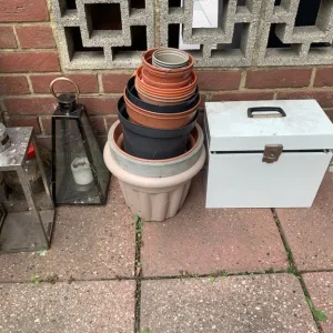 Garden stuff - flower pots and flower crate - Image 3
