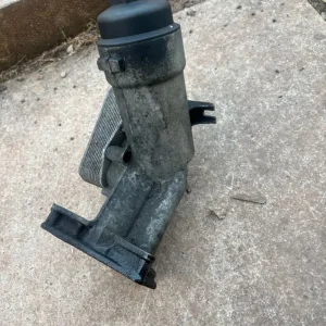 BMW E90 320D oil filter housing and oil cooler - Image 3