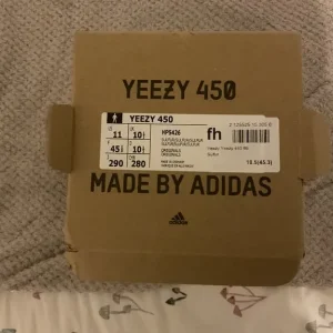 MENS ZEEZY SULPHUR TRAINERS 10.5 - BRAND NEW IN BOX - COST £210 - Image 4