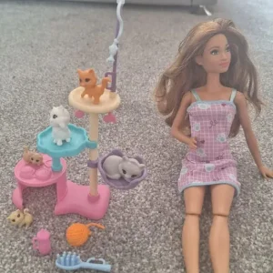 Barbie cat set