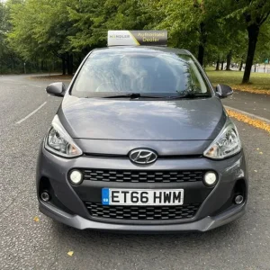 2017 Hyundai i10 1.2 Premium 5dr HATCHBACK Petrol Manual - Image 2