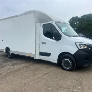 2022 Renault Master LL35 BUSINESS LOW LOADER LWB Luton Van Diesel Manual - Image 2