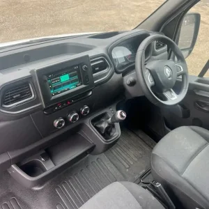 2022 Renault Master LL35 BUSINESS LOW LOADER LWB Luton Van Diesel Manual - Image 8