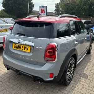 2018 MINI Countryman 2.0 John Cooper Works ALL4 5dr HATCHBACK Petrol Manual - Image 2