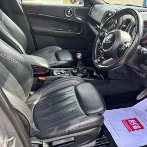 2018 MINI Countryman 2.0 John Cooper Works ALL4 5dr HATCHBACK Petrol Manual - Image 3
