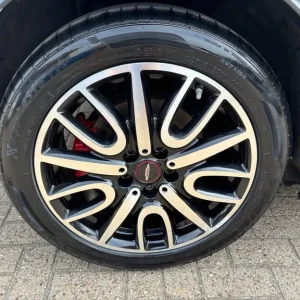 2018 MINI Countryman 2.0 John Cooper Works ALL4 5dr HATCHBACK Petrol Manual - Image 4