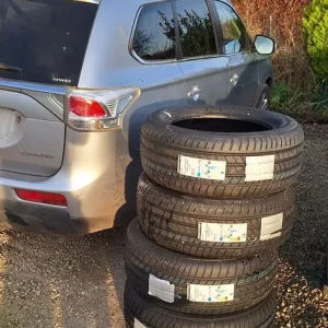 255/55 R18. 4 x tyres.