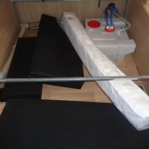 LMC 685 VIP Exquisit 5 BERTH,FIXED TRANSVERSE ISLAND BED CARAVAN 2024 - Image 7