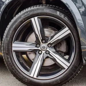 2018 Volvo XC90 2.0 D5 PowerPulse R DESIGN 5dr AWD Geartronic ESTATE Diesel Automatic - Image 3