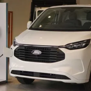 2020 Ford Transit Custom 2.0 EcoBlue 185ps Low Roof D/Cab Limited Van Auto Other Diesel Automatic - Image 2