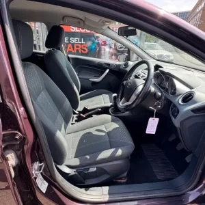 2010 Ford Fiesta 1.4 Zetec 5dr HATCHBACK Petrol Manual - Image 6