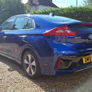 2019 Hyundai IONIQ 1.6 h-GDi 8.9kWh Premium SE DCT Euro 6 (s/s) 5dr Hatchback Hybrid Automatic - Image 3