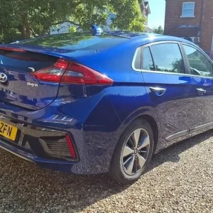 2019 Hyundai IONIQ 1.6 h-GDi 8.9kWh Premium SE DCT Euro 6 (s/s) 5dr Hatchback Hybrid Automatic - Image 4