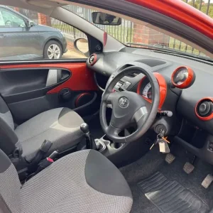 2012 Toyota AYGO 1.0 Aygo VVT-i Fire AC 5dr Hatchback Petrol Manual - Image 2