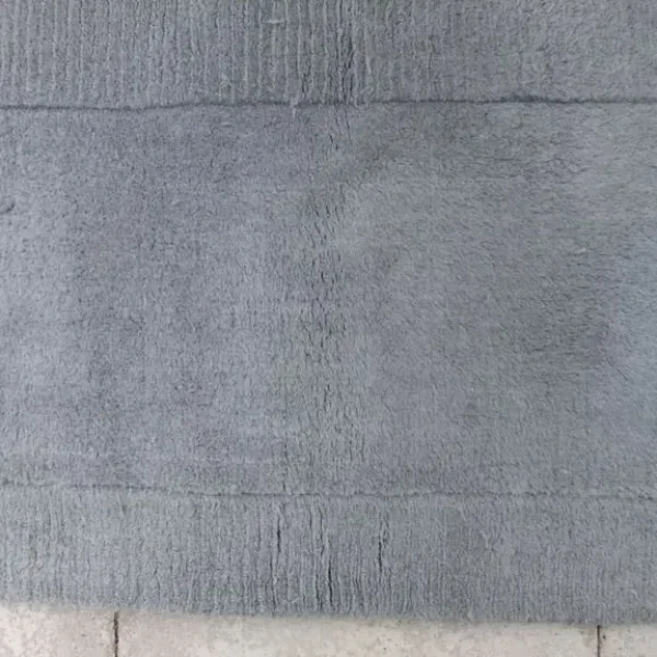 Brand new Large Boston Wool Border Rug in Grey from Dunhelm (Size 240 x 340)