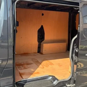 2023 Renault Trafic Swb Diesel SL30 Blue dCi 150 Extra Sport Van Van Diesel Manual - Image 5