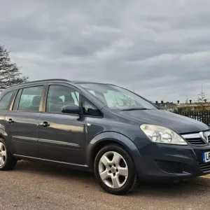 2010 Vauxhall Zafira 1.6i Exclusiv 5dr MPV - Image 2