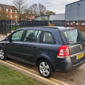 2010 Vauxhall Zafira 1.6i Exclusiv 5dr MPV - Image 7