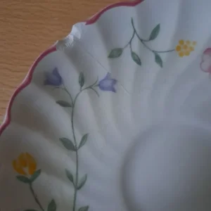 Vintage Johnson Brothers Summer Chintz Cups and Saucers - Image 5