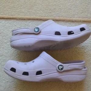 Crocs Classic Clog Kids Girls Purple / Lavender - Size UK 6-7 - Image 2