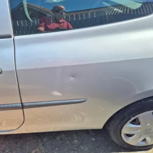 2009 Renault Clio mk3 1.5dci 3 door hatchback - Image 6