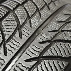 245 45 18 2 x tyres Goodride SW608 SnowMaster - Image 3