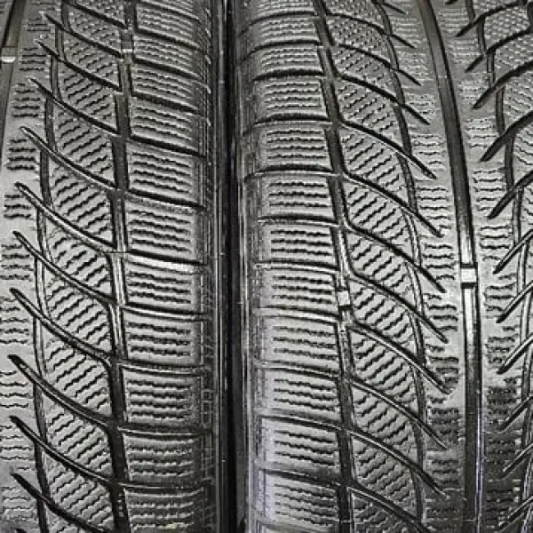 245 45 18 2 x tyres Goodride SW608 SnowMaster