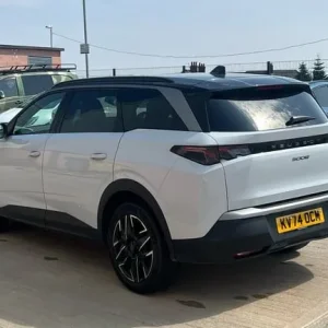 2024 Peugeot 5008 1.2 MHEV GT SUV 5dr Petrol Hybrid e-DSC Euro 6 (s/s) (136 ps) SUV Hybrid Automatic - Image 5