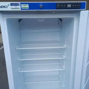 LEC Refrigeration Refrigerator PE907 pharmacy 286L 595mm(w) x 600mm(d) x 1550mm(h)-Hand Refrigerator - Image 4