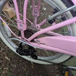 Girl's bike - Image 3