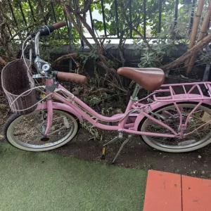 Girl's bike - Image 7